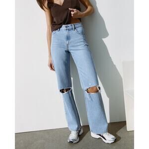 Abercrombie & Fitch The Loose High Rise Ripped Knee Jeans Light Wash 27